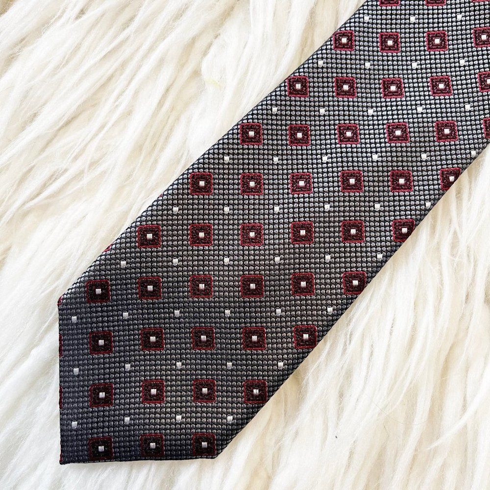 Pronto Uomo Tie - Gray & Red Black Diamond Pattern 100% Silk - Picture 7 of 7